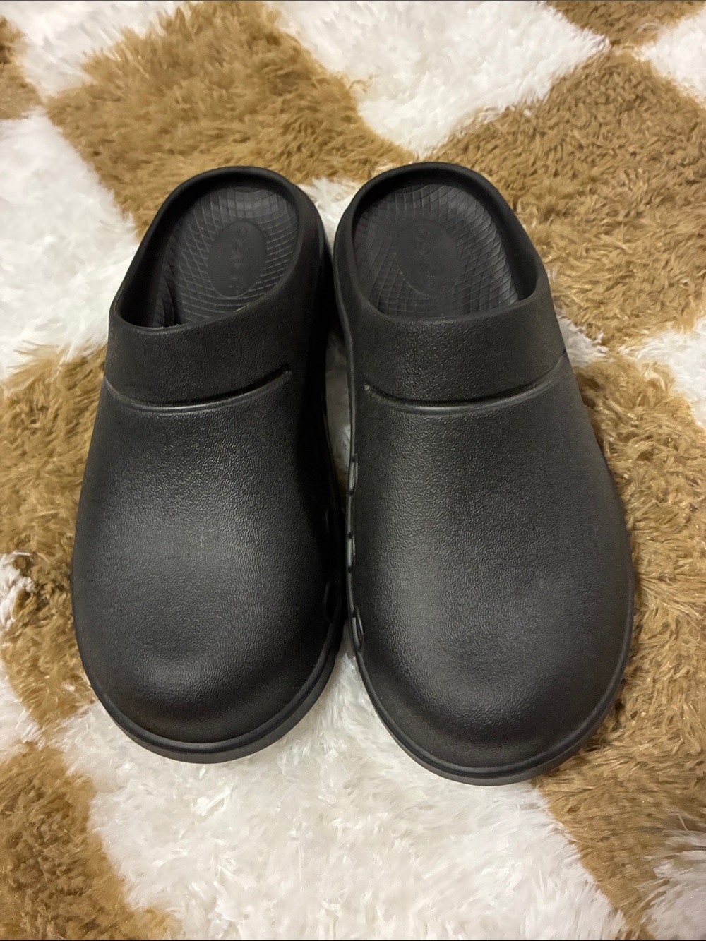 OOFOS Women's Black Slip-On Clog Mule